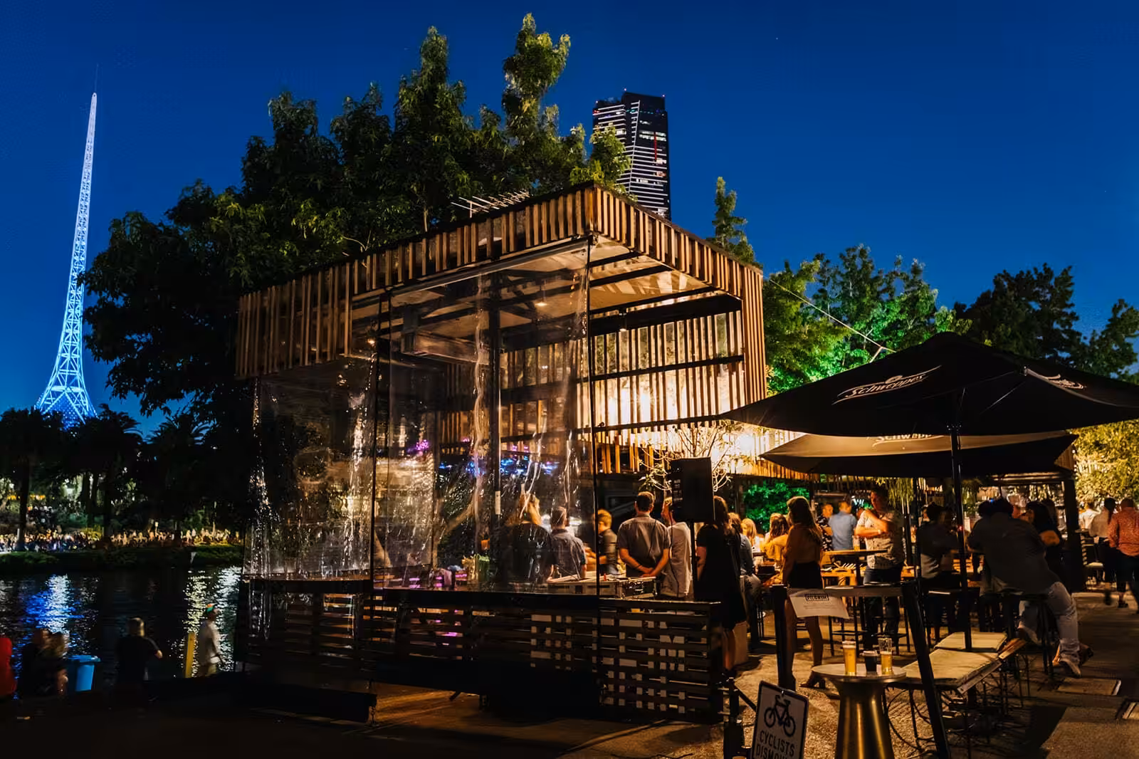 Celebrate the Australian Open at Riverland Bar