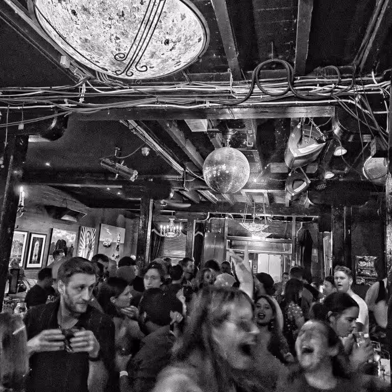 Fad Gallery Bar, Pubs & Bars, in Melbourne
