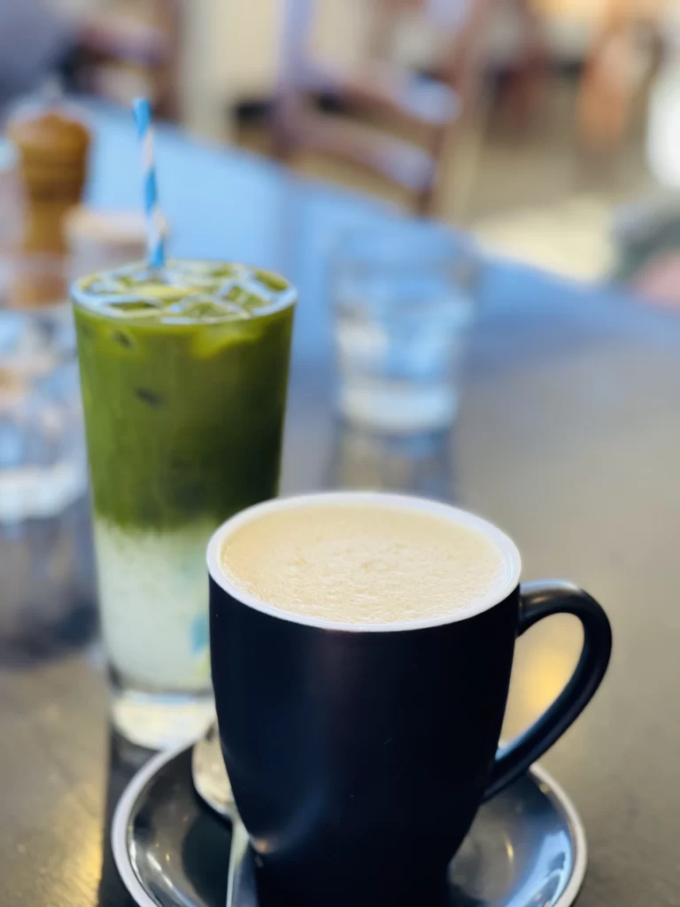 Regretless, Cafés, in Melbourne