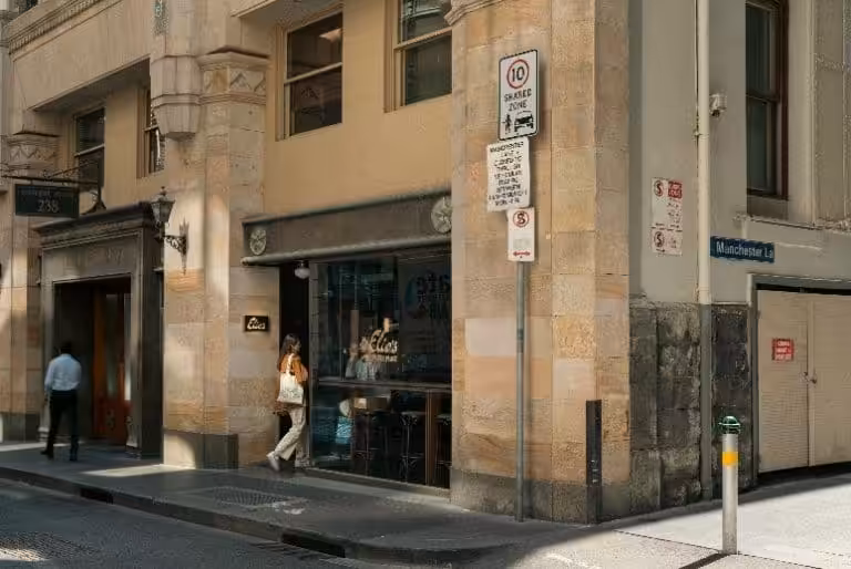 Elio's Place