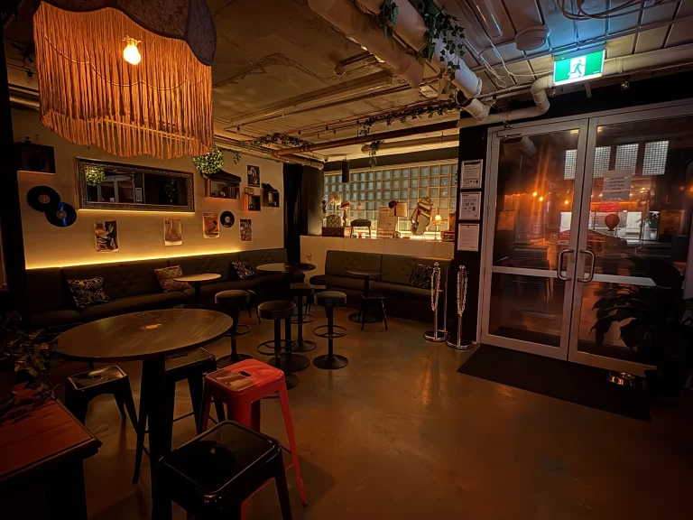The Angry Dog, Pubs & Bars, in West Melbourne