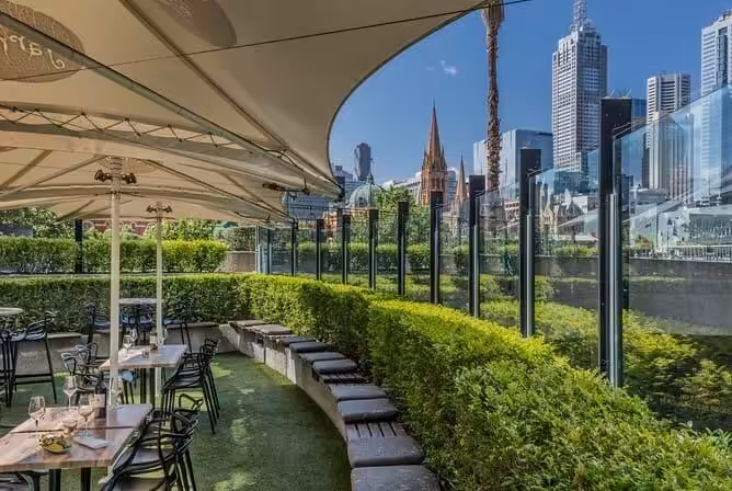 Jarrah Restaurant & Bar