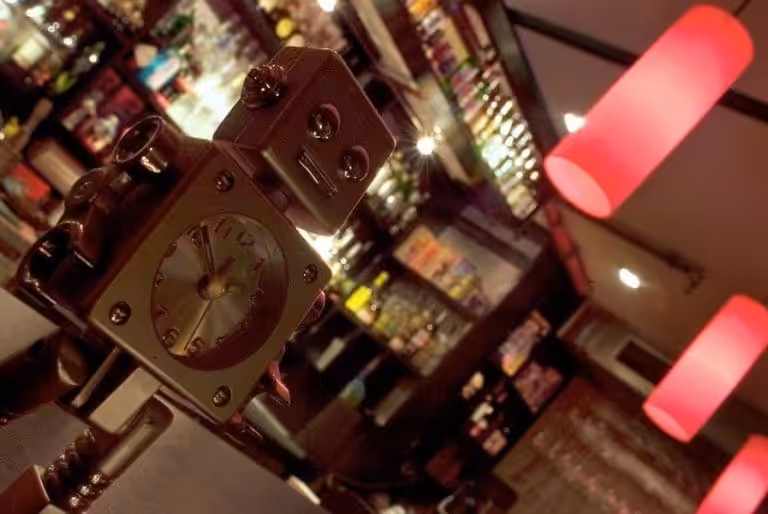 Robot Bar