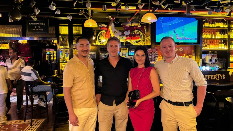 100 Cities Project: Melbourne | Dinner with New Friends