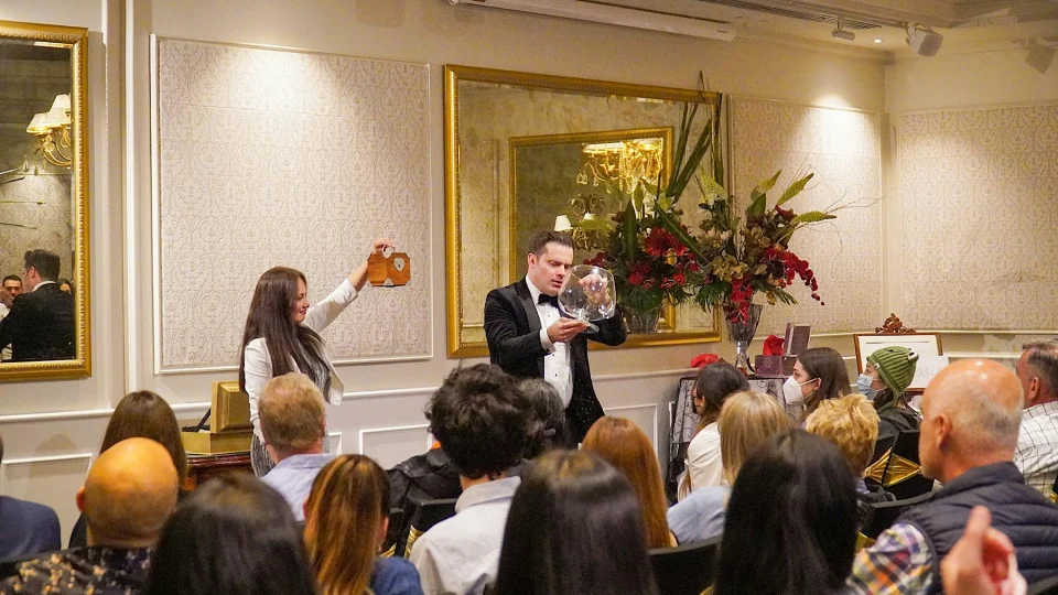 Dinner & Show Package – Melbourne Magic Show