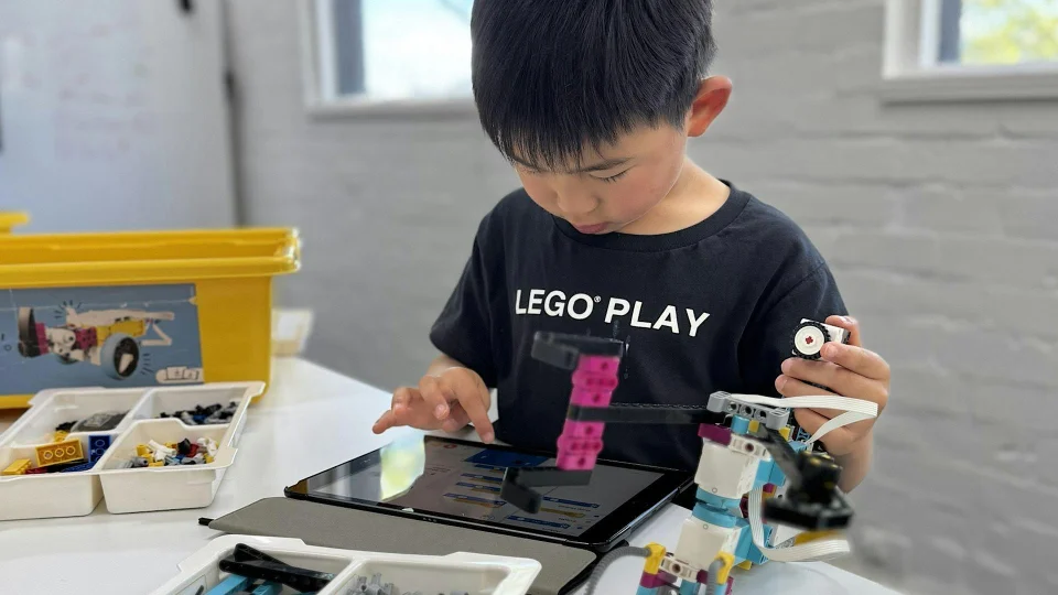 LEGO® Robotics Trial Class (Kindy–Prep) – Hawthorn, Sun 18 Oct 12:30pm
